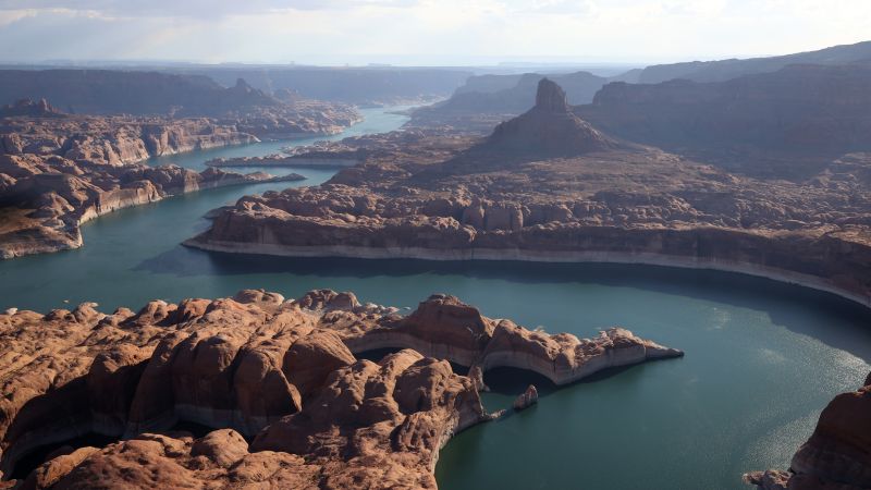 Lake Powell's total capacity is shrinking, report shows